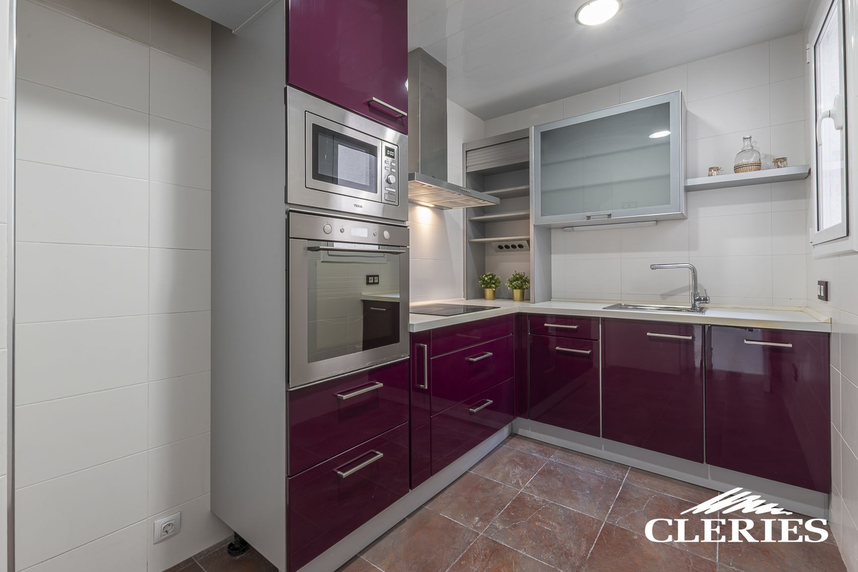 /RealEstateImages/6801/23 [Resolucion de Escritorio].jpg